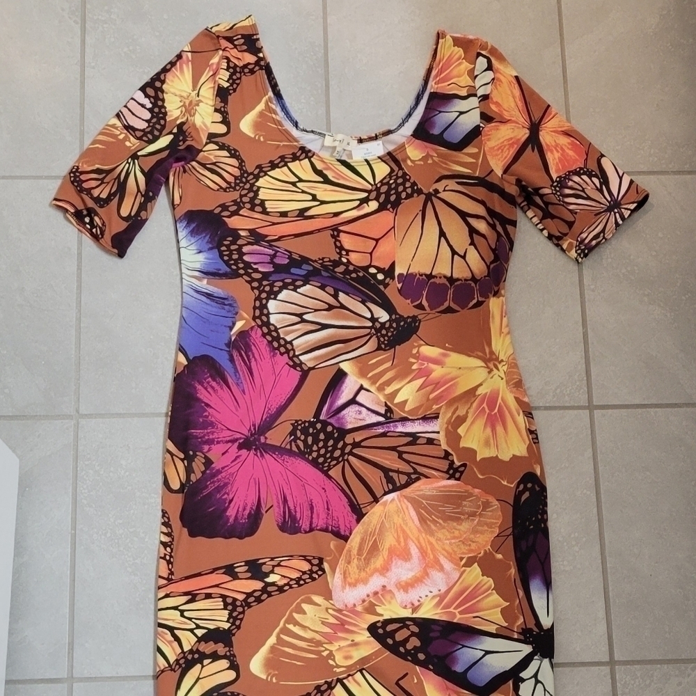 Butterfly Print Bodycon Dress - Picture 3 of 6